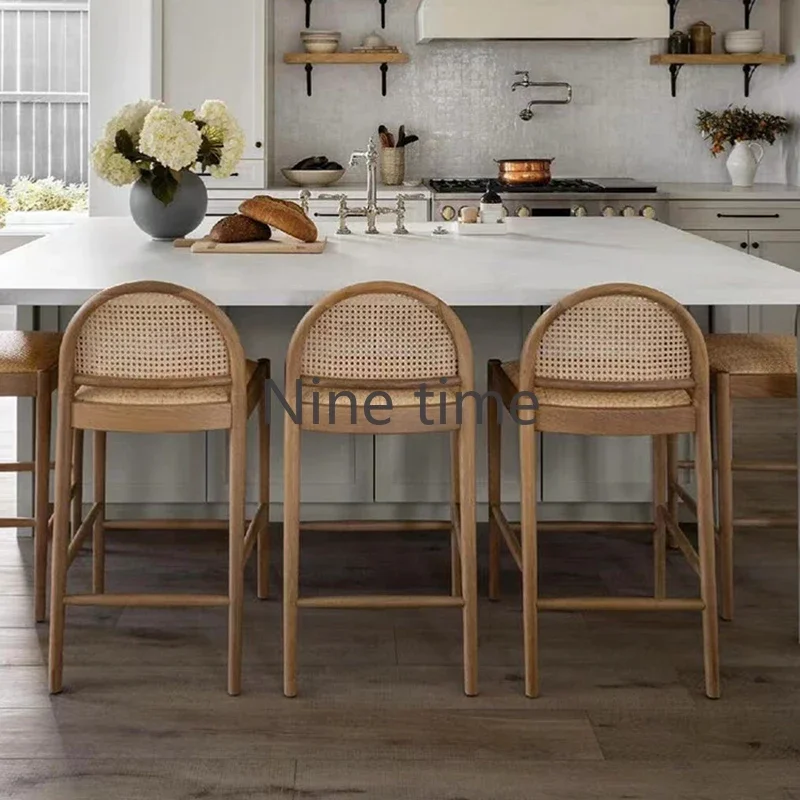 Commercial Kitchen Counter - เก้าอี้บาร์ครัวไม้จริงหวายดีไซน์เก๋ เก้าอี้เสริมส้นสูงสำหรับร้านเสริมสวย เคาน์เตอร์คาเฟ่ เฟอร์นิเจอร์บ้าน เฟอร์นิเจอร์บาร์